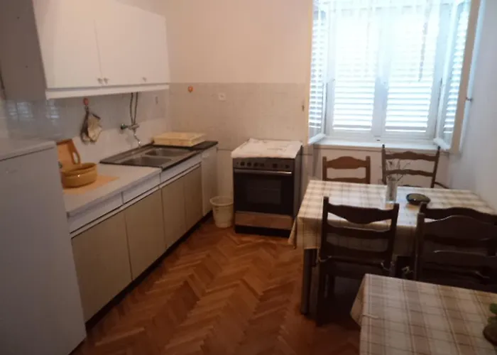 And With Parking Space - 13979 马卡尔斯卡